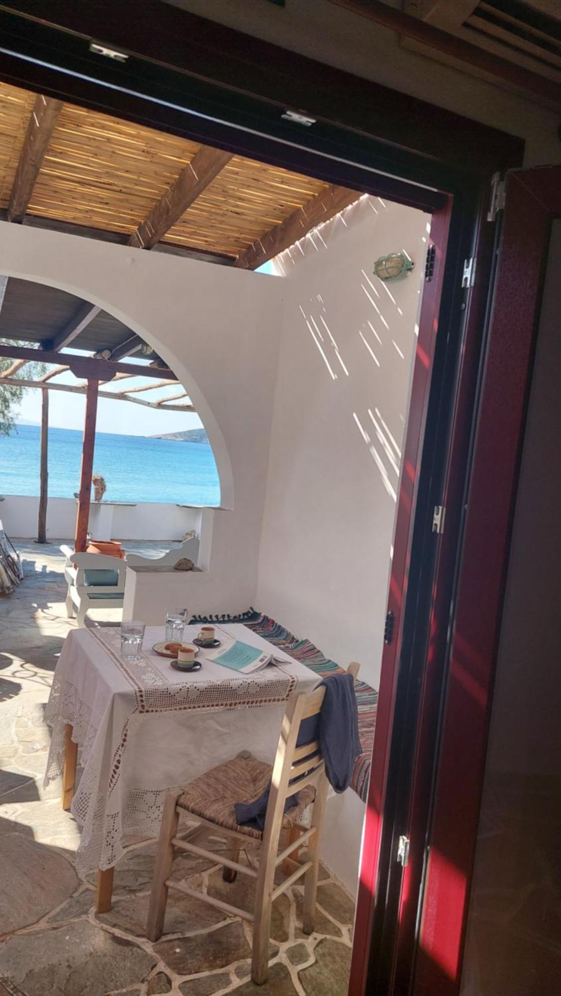 Styfilia Beachfront Apartments Platis Gialos  المظهر الخارجي الصورة