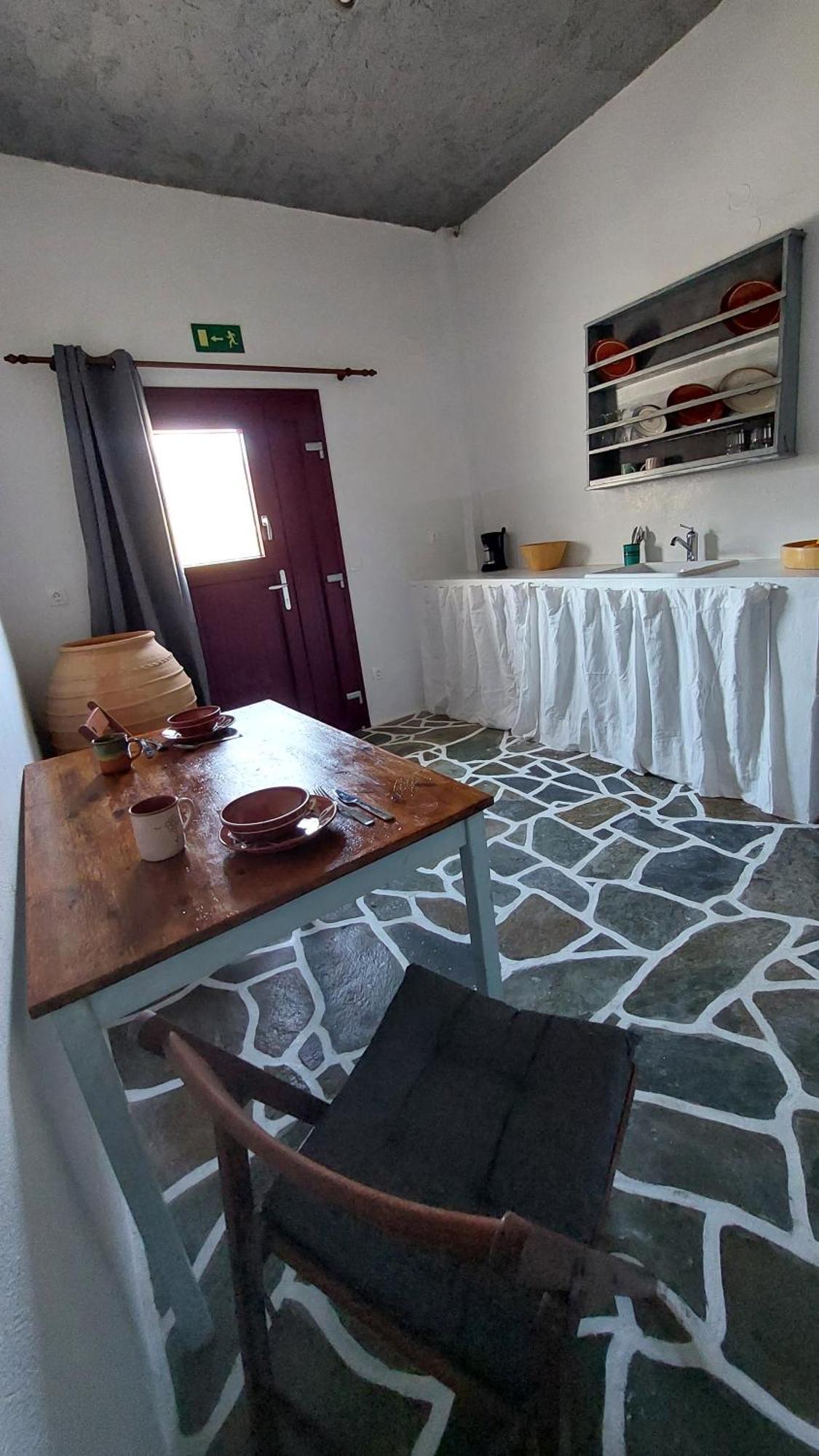 Styfilia Beachfront Apartments Platis Gialos  المظهر الخارجي الصورة
